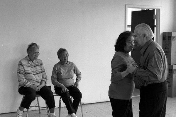 Zoom (opens new window)