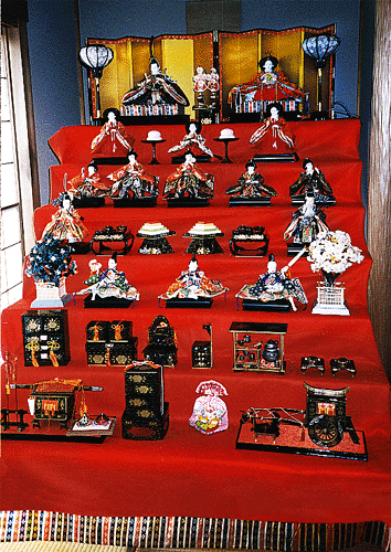 hinamatsuri display