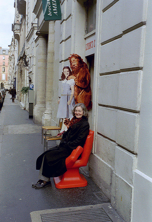 Chair, rue de Sevigne