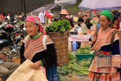Vietnam0427_BacHa_SpiceMarket