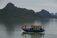 Vietnam5164_HaLong_PeacefulBay