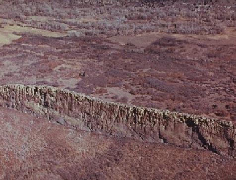 Broadside view of Spanish Peaks dike