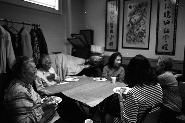 Zoom (opens new window)