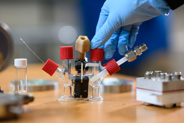 small glass fuel cell device with valves on tape