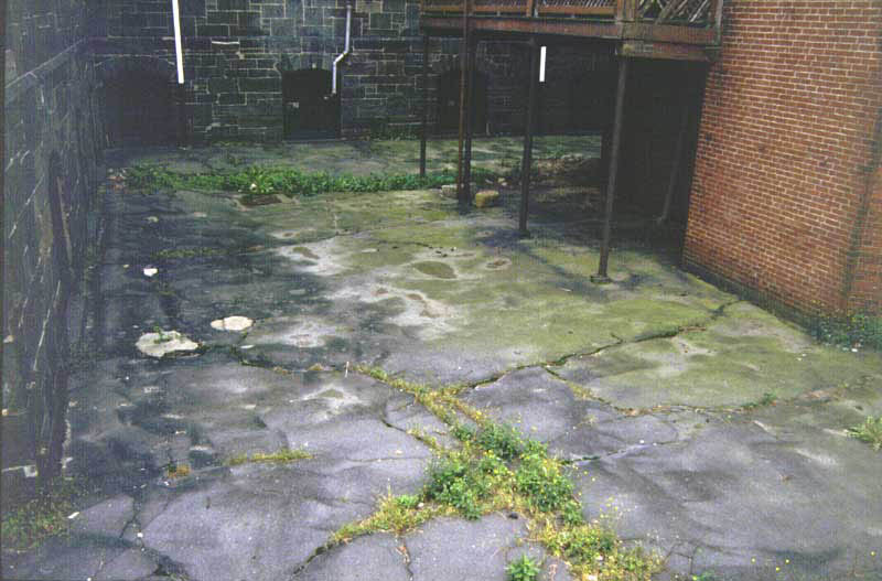 ground1