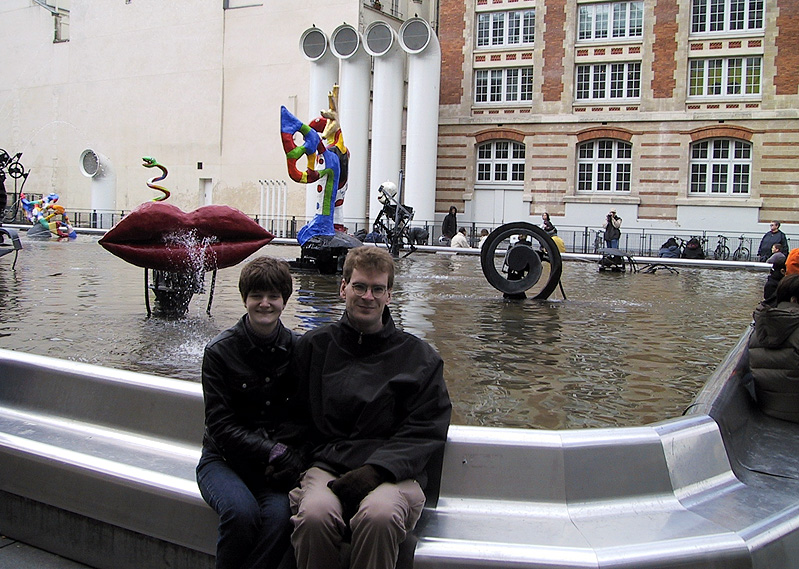 Alexis and Assar with the Tinguely Fountain.